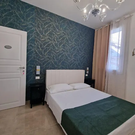 Antico Palazzo Del Corso By Dardano Apartmanhotel 3*