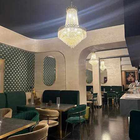 Antico Palazzo Del Corso By Dardano Apartmanhotel