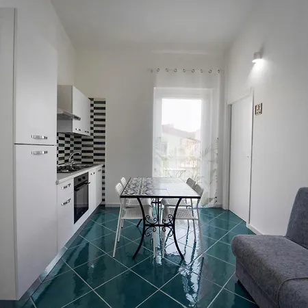 Apartmanhotel Antico Palazzo Del Corso By Dardano Mirto Crosia