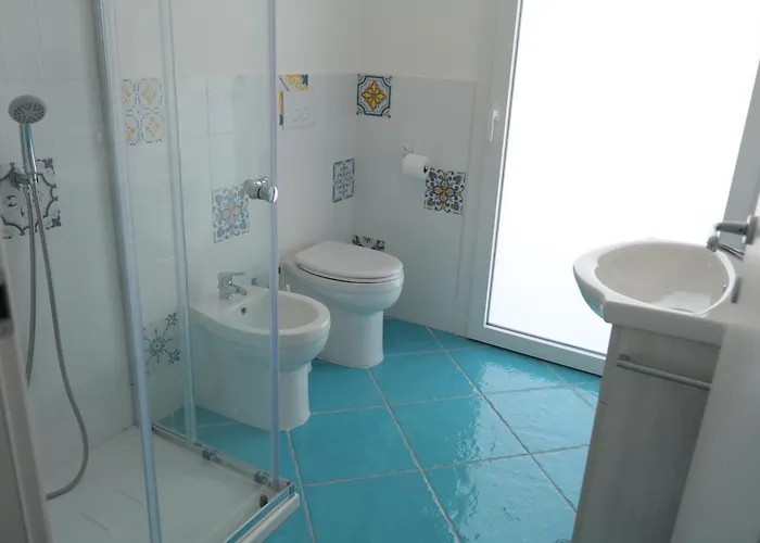 מלון דירות Antico Palazzo Del Corso By Dardano מירטו קרוזיה