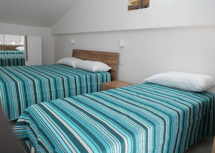 Antico Palazzo Del Corso By Dardano מלון דירות