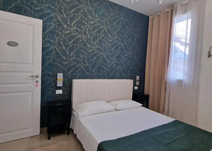 Antico Palazzo Del Corso By Dardano מלון דירות 3*