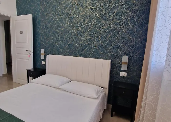 Antico Palazzo Del Corso By Dardano